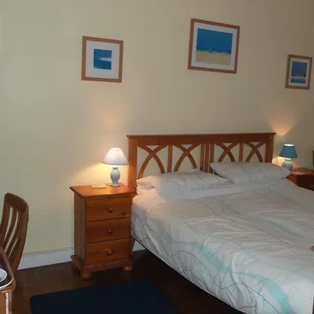 Webb's Of Bed and Breakfast Glomel